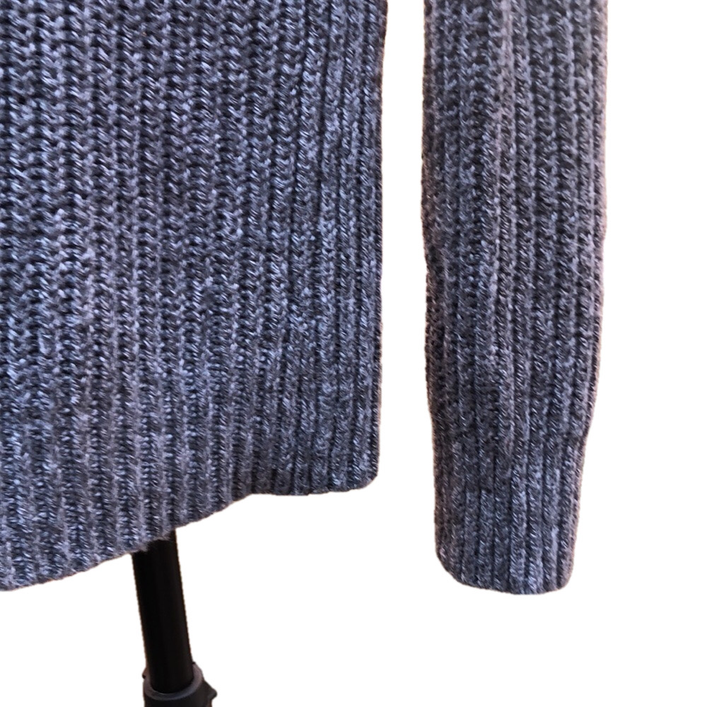 Abercrombie & Fitch Gray Cable Knit Sweater Medium Pit to Pit 17 1/2” Preworn - Picture 8 of 16